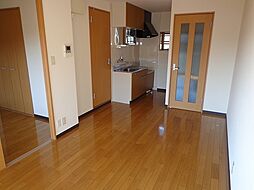 フォレストブリーズ 102 1階1LDKのリビング/ダイニング