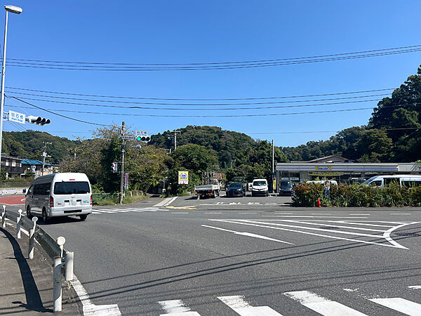 ミニストップ鎌倉十二所店（約150m）