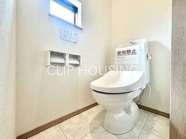 トイレが2箇所なので、大家族や来客の際にも安心です。