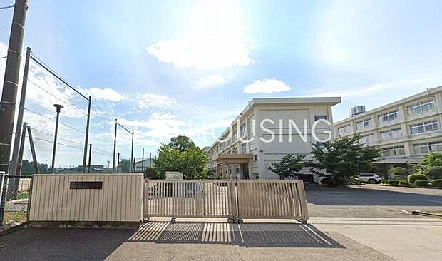 神奈川県立茅ヶ崎高校 徒歩22分。 1720m