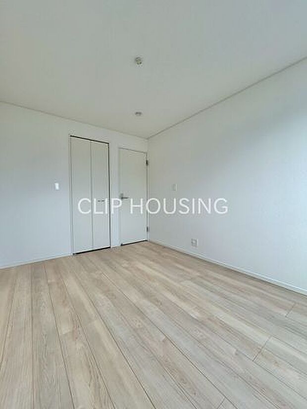 一人ひとりの大切なプライベート空間。趣味・感性で個性的に飾って頂けるようシンプルに仕上げてあります。