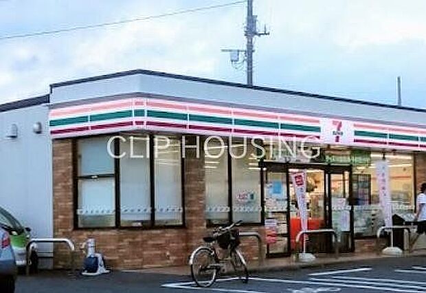 セブンイレブン茅ヶ崎今宿東店 徒歩4分。 300m