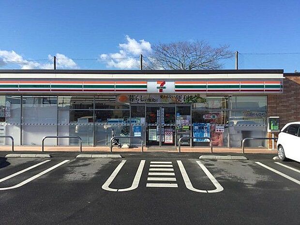 セブンイレブン南足柄岩原店 徒歩12分。 890m