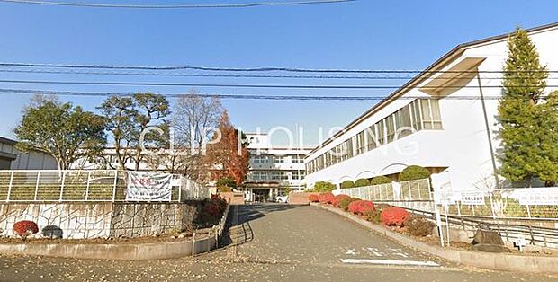 秦野市立本町中学校 徒歩14分。 1080m