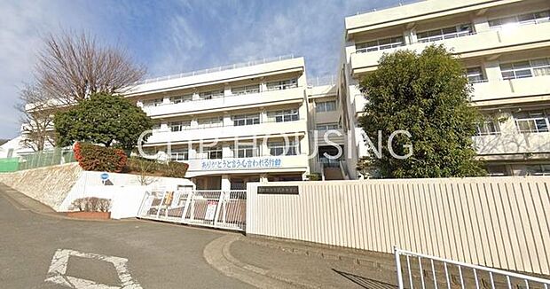 秦野市立鶴巻中学校 徒歩15分。 1140m