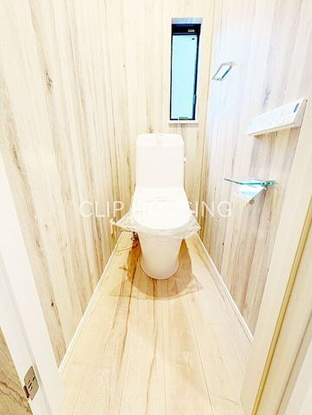 落ち着きのあるデザインと清潔感が魅力のトイレ。毎日使う場所だからこそ、美しさと快適さにこだわりました。