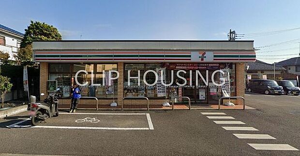 セブンイレブン秦野幸町店 徒歩3分。 180m