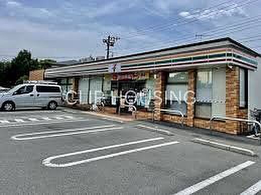 セブンイレブン平塚上平塚店 徒歩3分。 170m