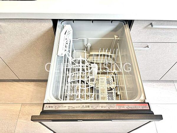 食器洗い乾燥機付きで、毎日の家事負担を軽減。洗い物の時間を短縮できるため、ご家族との時間や自分時間をゆっくり楽しめます！