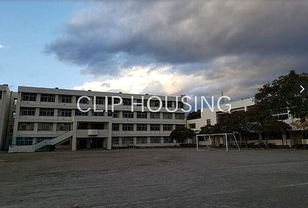 二宮町立二宮西中学校 徒歩32分。 2530m