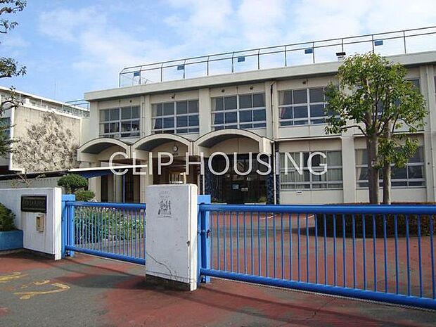 平塚市立大原小学校 徒歩14分。 1120m