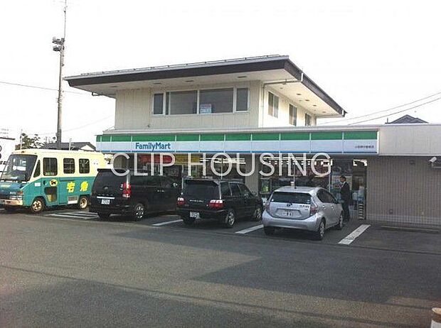 ファミリーマート小田原中曽根店 徒歩3分。 190m