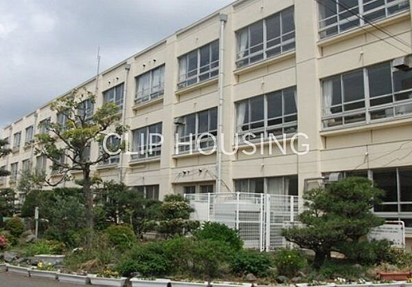 茅ヶ崎市立西浜小学校 徒歩14分。 1110m
