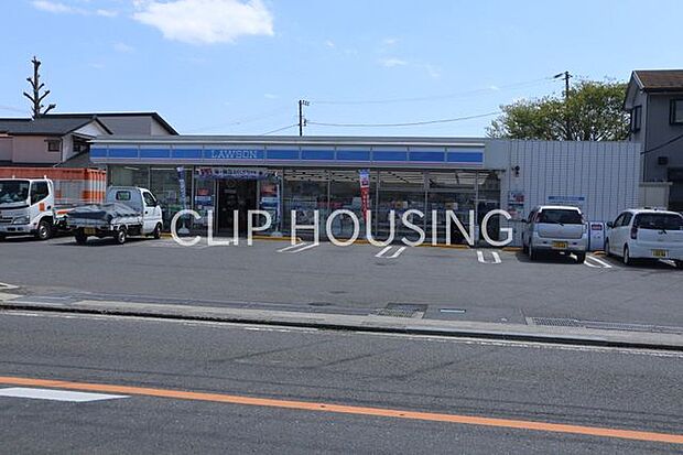 ローソン平塚南金目店 徒歩2分。 130m