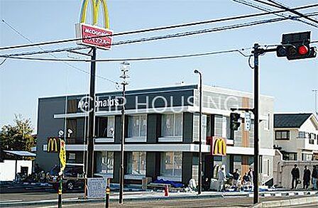マクドナルド鶴巻温泉店 徒歩10分。 730m