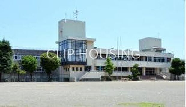 小田原市立矢作小学校 徒歩13分。 980m