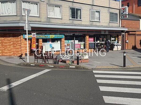 セブンイレブン平塚南口店 徒歩5分。 350m
