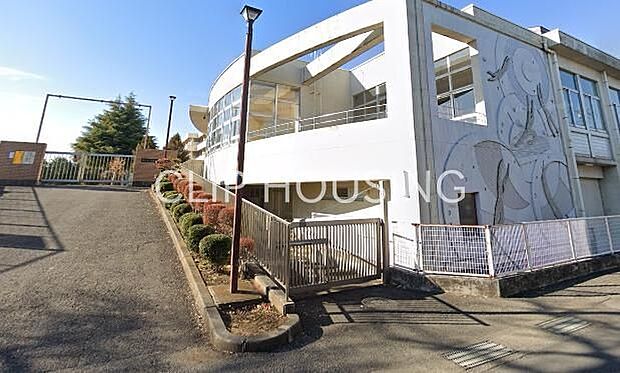 秦野市立大根中学校 徒歩10分。 760m