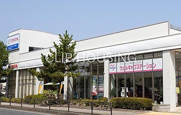 トヨタモビリティ神奈川茅ケ崎東店 徒歩8分。 600m