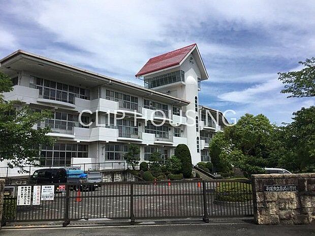 平塚市立吉沢小学校 徒歩16分。 1230m