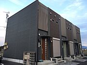 愛知川駅より徒歩19分 築14年4ヶ月 2階建の賃貸物件