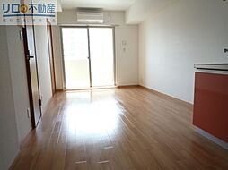 リブレメゾン伊丹 4階ワンルームのリビング/ダイニング