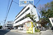 北伊丹駅より徒歩15分 築32年7ヶ月 4階建の賃貸物件