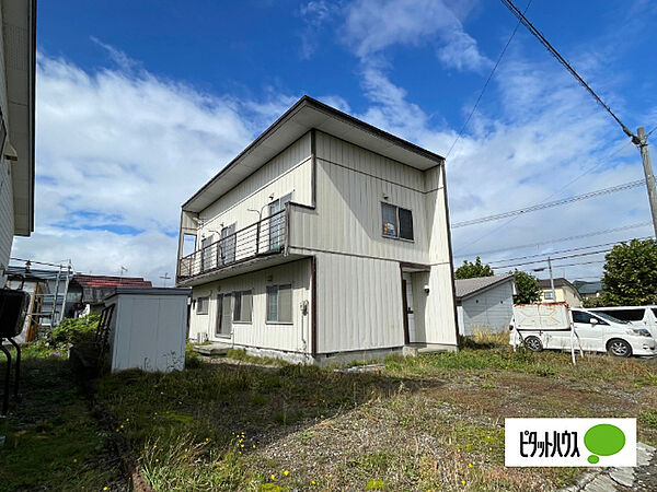 detached 北海道滝川市一の坂町西３丁目
地図を見る