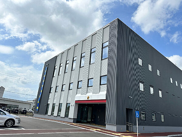 警察署、交番「滝川警察署まで6577m」