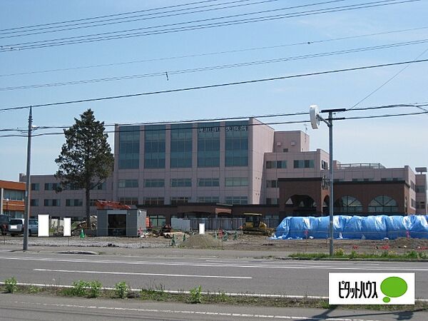 病院「医療法人優仁会滝川中央病院まで6101m」