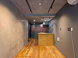 Ａｂｉｅｔｅ ｆｉｖｅ 102 1階ワンルームのリビング/ダイニング