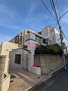 代々木上原駅より徒歩6分 2階 築42年の賃貸物件