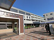 新河岸駅より徒歩1分 築5年3ヶ月 4階建の賃貸物件