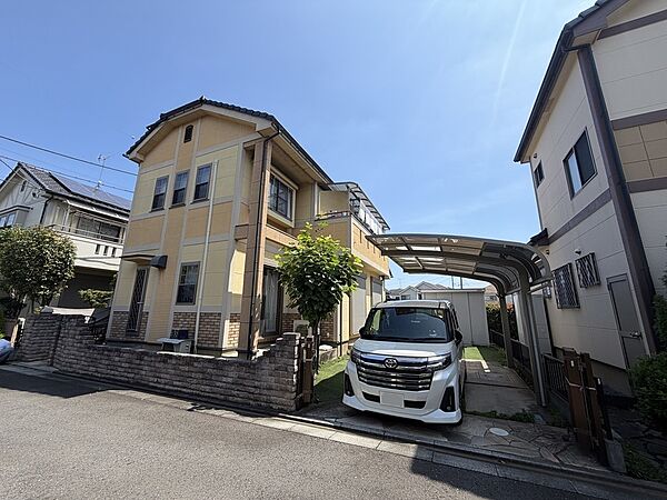 外観・駐車場