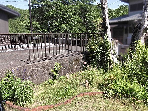 BOXガレージの上はテラスになっています