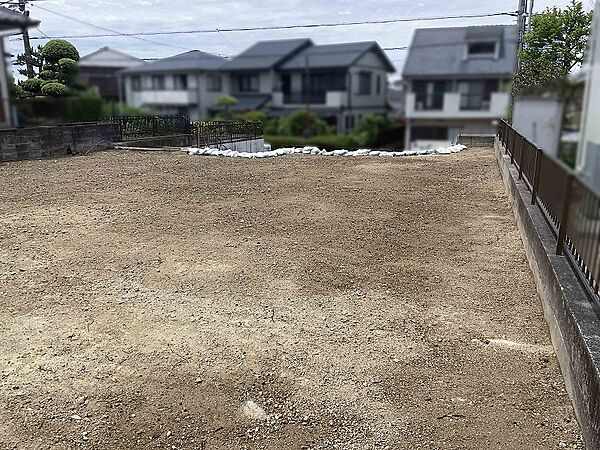 東から北西側を見た様子