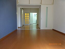 ロイヤルハイツ船堀 202 2階3DKのリビング/ダイニング