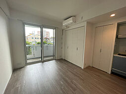 コスモリード新宿余丁町 1階ワンルームのリビング/ダイニング