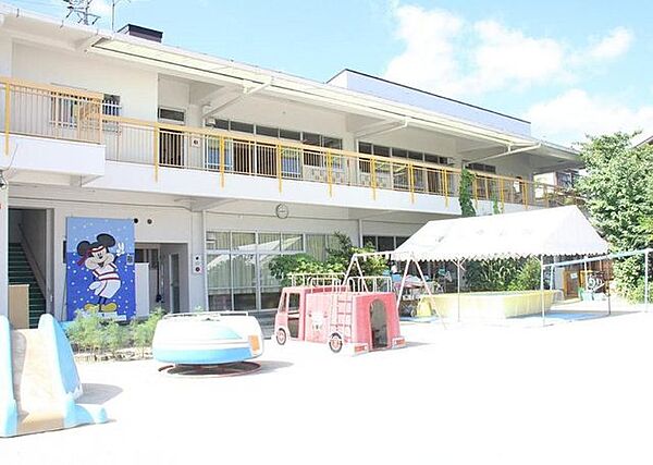 麗湖こども園 170m