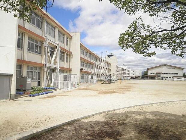 晴嵐小学校 1100m