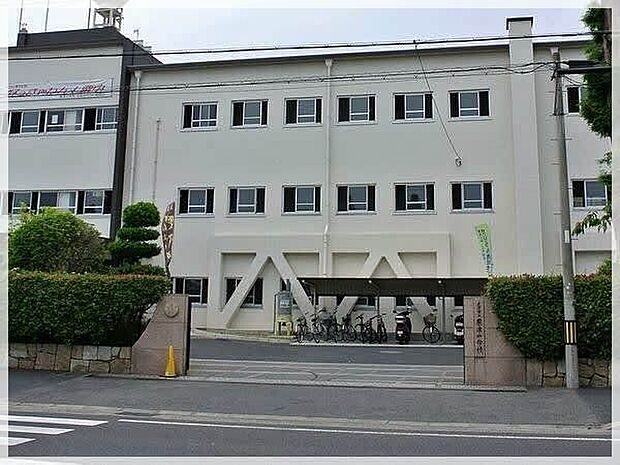 粟津中学校 1300m