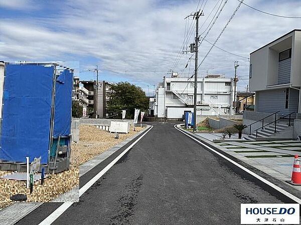 前面道路含む現地写真