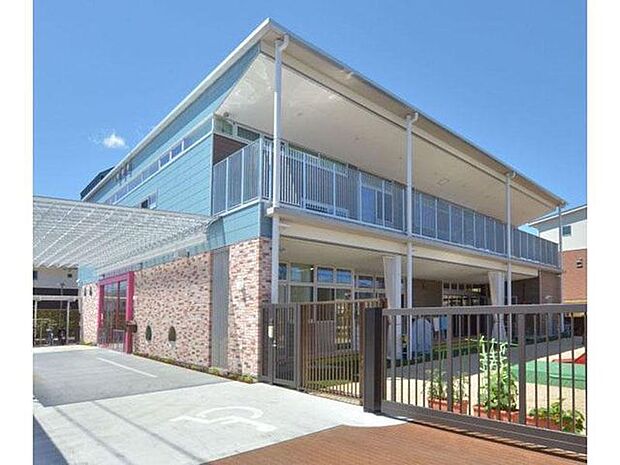 渋川あゆみこども園 260m