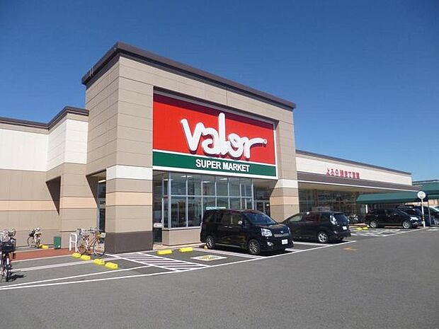 バロー 栗東苅原店 1460m