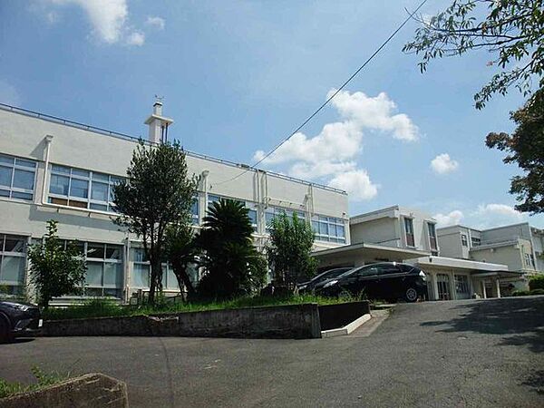 近隣写真 瀬田中学校 2150m
