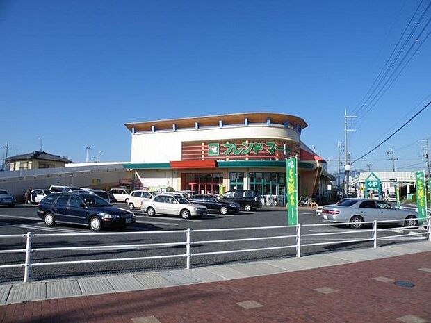 フレンドマート南草津店 730m