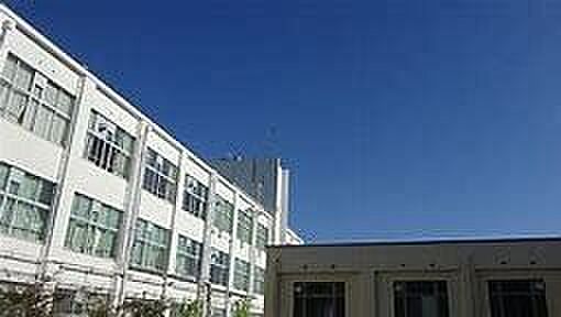 笠縫小学校 680m