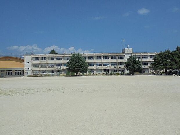 膳所小学校 1370m