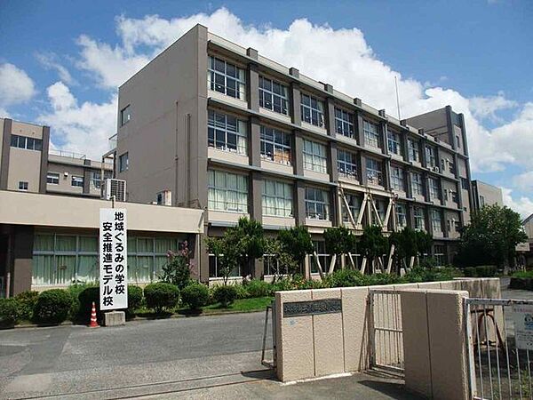 瀬田東小学校 505m