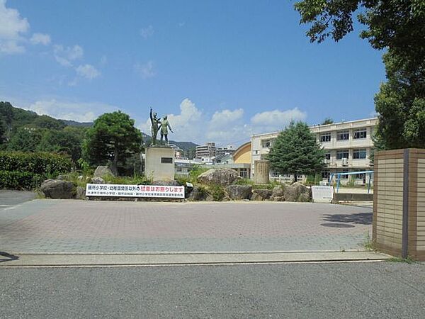膳所小学校 417m